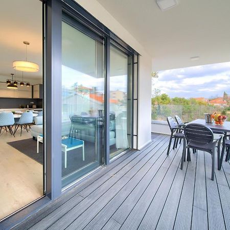 Apartments Perle Малинска Екстериор снимка
