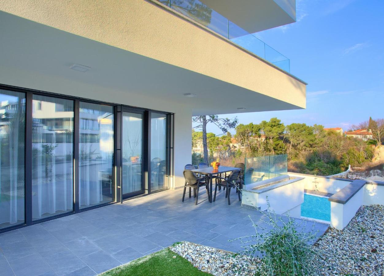 Apartments Perle Малинска Екстериор снимка