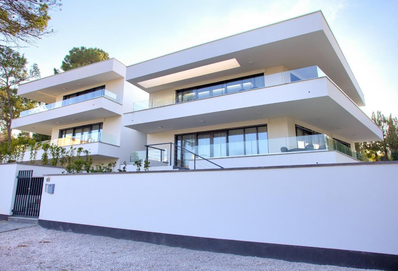 Apartments Perle Малинска Екстериор снимка