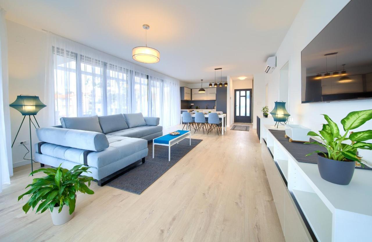 Apartments Perle Малинска Екстериор снимка