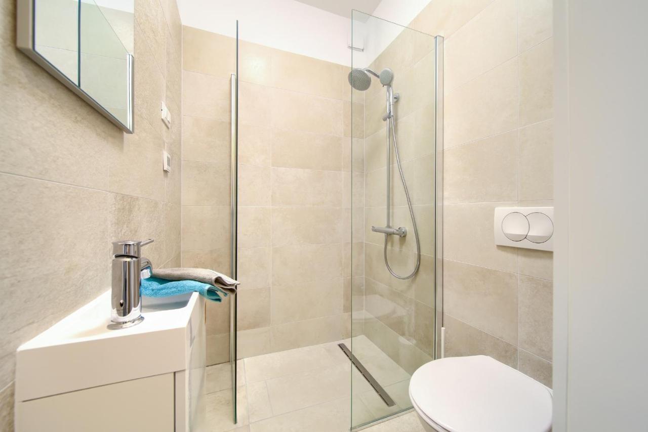 Apartments Perle Малинска Екстериор снимка