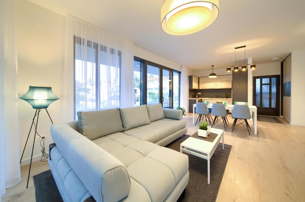 Apartments Perle Малинска Екстериор снимка